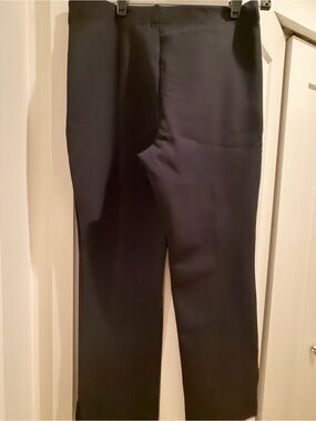 Away Women’s Black Pants cropped pants